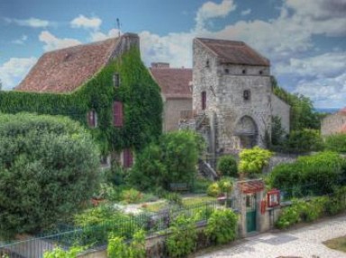 Allier, Adorable. Maison du Prince de Condé chambres & table Charroux