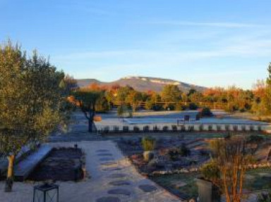 Gîte 4/6 pers. proche Gorges de l'Ardèche, piscine chauffée et jacuzzi