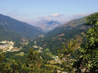 Gîte T3 Ax les Thermes Ariège dans Villa Coecilia avec jardin - Ariège