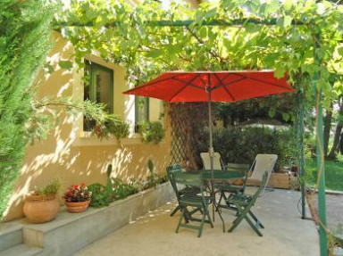 Chambres d'hôtes et studio + piscine Uzès/ Pont du Gard