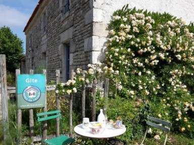 Gîte de Baude, charme et piscine en Vendée dans le Marais Poitevin