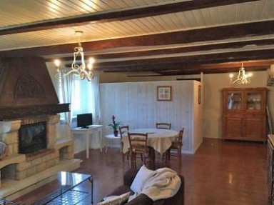 Gîte en Auvergne avec piscine chauffée, spa et sauna - Haute Loire