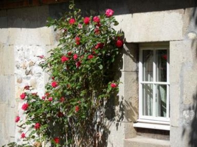 Gîte de 1640 restauré avec piscine le long de la Loire - Allier