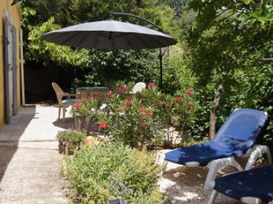 Gîte Bel Air sur colline, face au Luberon à Gargas en Vaucluse