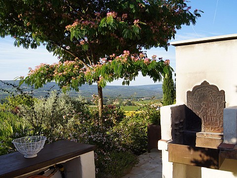 Gîte Bel Air sur colline, face au Luberon à Gargas en Vaucluse