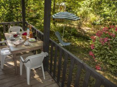 Castelwood - Chalets en pleine nature en Dordogne