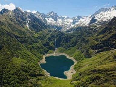 Location gîte avec SPA Bagnères de Luchon. La Grange rénovée 8 pers