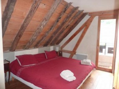 Location gîte avec SPA Bagnères de Luchon. La Grange rénovée 8 pers