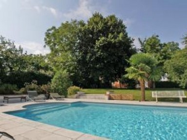 Gîte rural avec piscine chauffée proche Toulouse en Haute Garonne