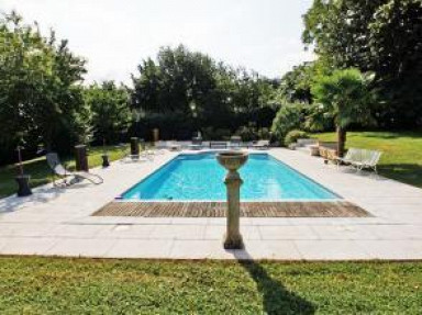 Gîte rural avec piscine chauffée proche Toulouse en Haute Garonne