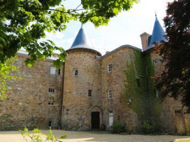 Le Château de la Frogerie, proche du Puy du Fou et du Parc Oriental