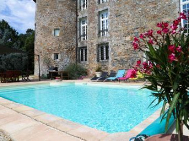 Le Château de la Frogerie, proche du Puy du Fou et du Parc Oriental