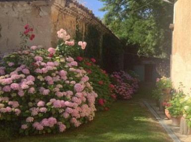 Gers, à Cazaubon : Domaine du Megnon - Gîte de caractère pour 2 pers