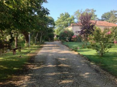 Gers, à Cazaubon : Domaine du Megnon - Gîte de caractère pour 2 pers