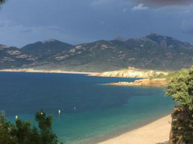 Villa bordure de mer Haute Corse, à Galeria