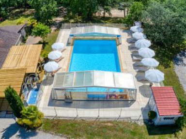 Chalet avec piscine chauffée Dordogne Périgord proche Sarlat