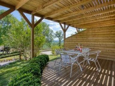 Chalet avec piscine chauffée Dordogne Périgord proche Sarlat