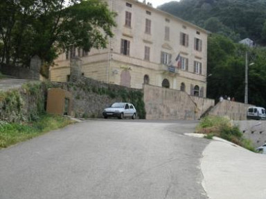 Gîte à Rogliano en Corse, pleine nature, 4 km mer, vue imprenable