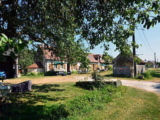 locations vacances Bed and breakfast Indre Countryside à MOULINS-SUR-CEPHONS