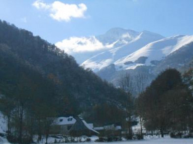 Gîte de montagne le Castillonnais, cheminée à Bonac-Irazein en Ariège