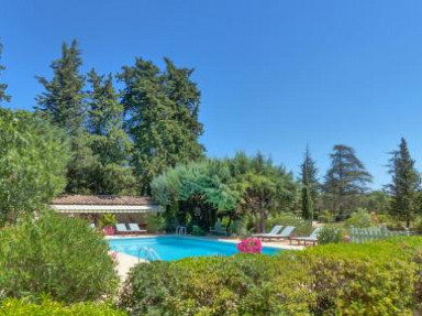 Domaine de Conillières - 5 Gîtes avec piscine de 2 à 5 personnes - Var