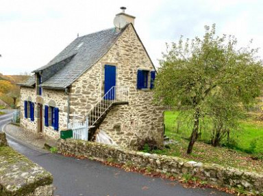 Gîte Le Repaire des Marchous - Cantal - 6 personnes - 2 étoiles