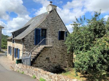 Gîte Le Repaire des Marchous - Cantal - 6 personnes - 2 étoiles
