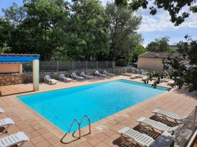Le Frigoulet, location de gites à Balazuc en Ardèche avec piscine