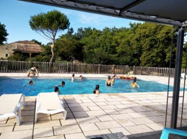 Gites climatisés au calme tout confort, grande piscine - Monflanquin