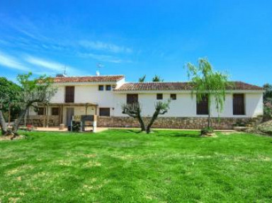 Casa Rural en Tudela Navarra -La Finca Olivar de las Bardenas