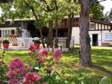 Grand gîte champêtre en Hautes Pyrénées, Le Grand Jardin, nature, lac