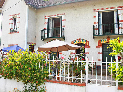 Gite rural Chatel-Censoir en Bourgogne, bel appartement dans l'Yonne