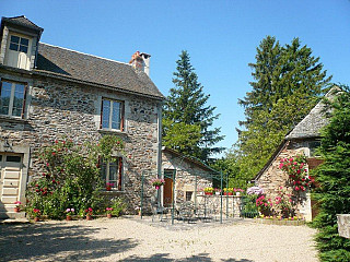 locations vacances Cottage Aveyron Countryside à CASTELNAU-DE-MANDAILLES