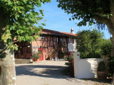 Chambres d'hôtes Ain au calme avec piscine près de Bourg en Bresse