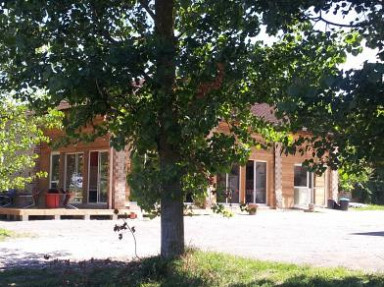 Gîte de groupe 20 pers. à Cadalen dans le Tarn - Les Hangars de Piol