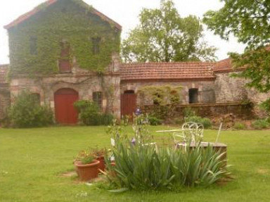 Gîte en Vendée, 2/4 personnes à la campagne, 40 mn Puy du Fou